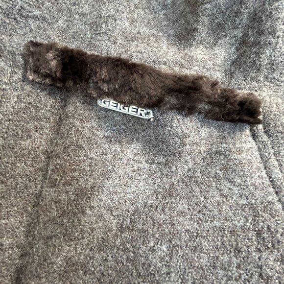 Geiger Collections Womens Brown Pure Wool Fur Trim Cardigan Sweater Coat Size 40 - Picture 5 of 13